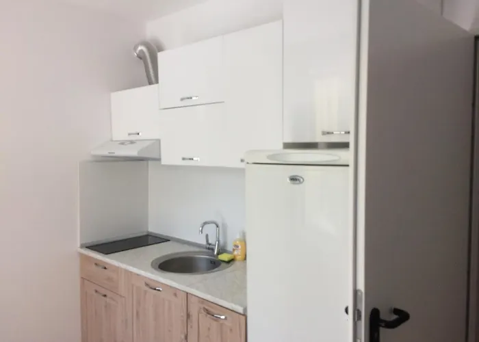 Milagro アパート ラヴダ