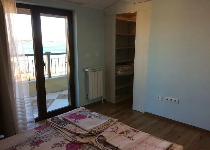 Milagro アパート ラヴダ