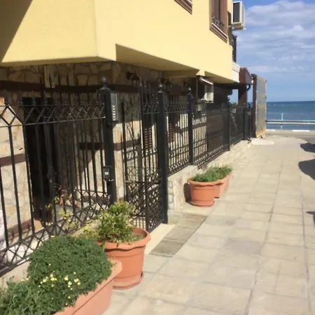 Milagro Apartment Ravda